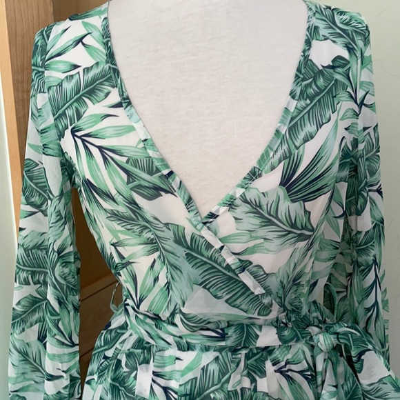 Petal Roz Green Tropical Print Chiffon Maxi Dress, Size S - Picture 3 of 16